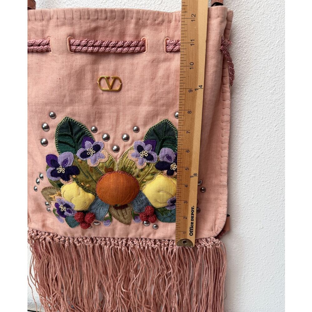 NWOT Valentino Garavani Nellcôte Pink Linen Floral Fringe Crossbody Bag - Picture 16 of 16